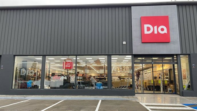 Archivo - Nuevo supermercado de Dia