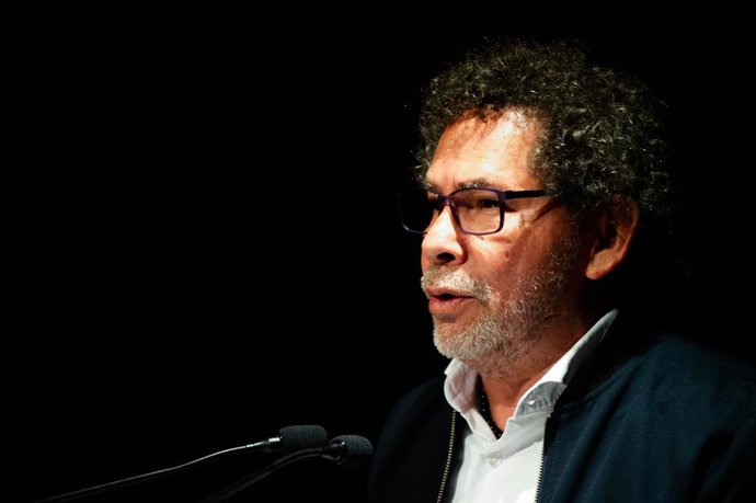 Archivo - Arquivo - 24 de novembro de 2022, Bogotá, Cundinamarca, Colômbia: O ex-comandante guerrilheiro das FARC-EP, Pastor Alape, discursa durante a comemoração do sexto aniversário da assinatura do Acordo de Paz da Colômbia entre o governo colombiano e