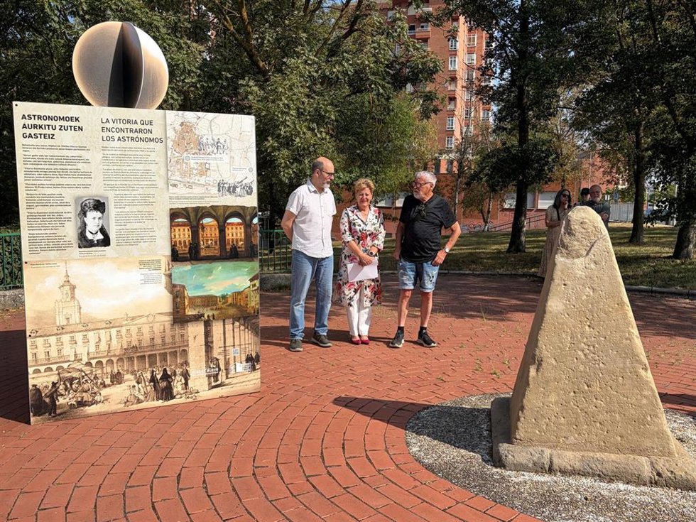 El Archivo de Álava recuerda con una exposición el eclipse de 1860 en Vitoria-Gasteiz