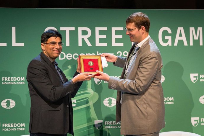 Vishy Anand y Timur Turlov - Campeonato Mundial de Ajedrez 2024