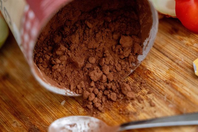 Archivo - Un bote de cacao, a 8 de abril de 2026, en Madrid (España) 