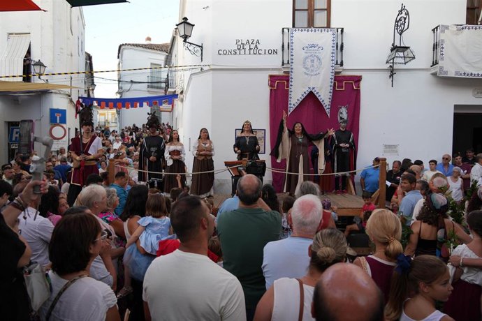 Archivo - El grupo amateur Corticata en las Jornadas Medievales de Cortegana (Huelva).