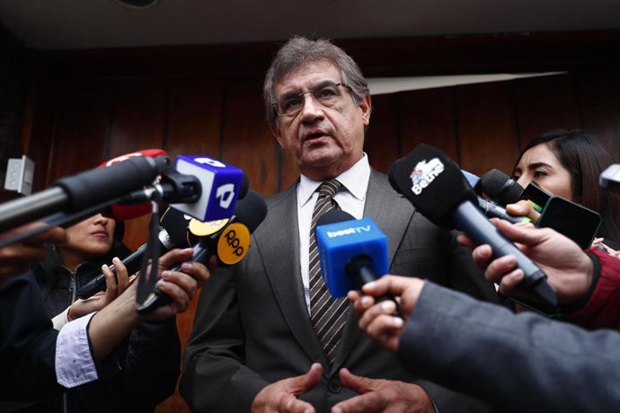 Perú.- Ministro de Trabajo Juan Sheput aclara que no se reducirán los días feriados en el Perú