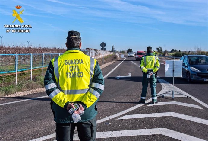 Archivo - Control anti-droga guardia civil de trafico.