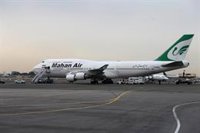 EEUU sanciona a cuatro empresas por prestar servicios a la aerolínea iraní Mahan Air