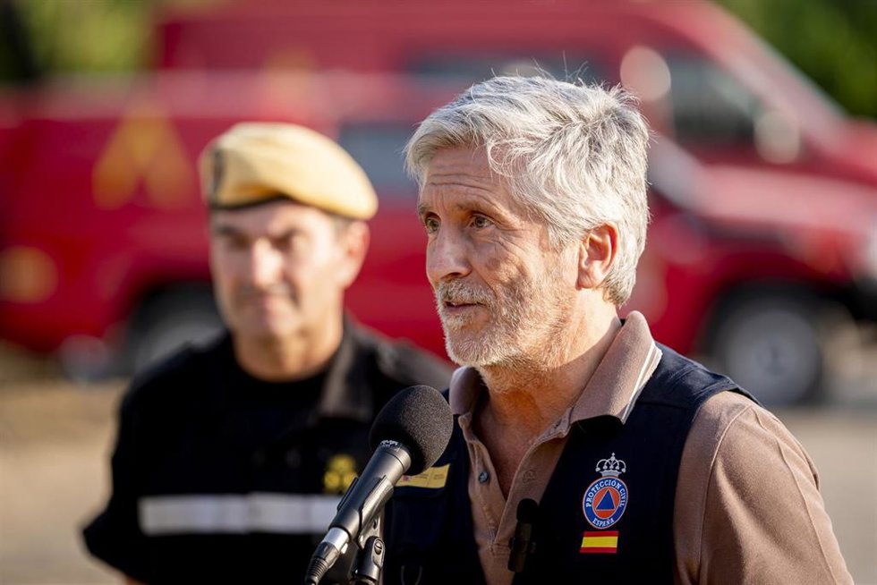 El ministro del Interior, Fernando Grande-Marlaska, en el Puesto de Mando Avanzado (PMA), a 29 de julio de 2026, en Navalcarnero, Madrid (España).