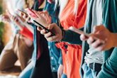Foto: Ni el estrés ni el mal humor: el impulso de conectarse explica el uso problemático de Internet