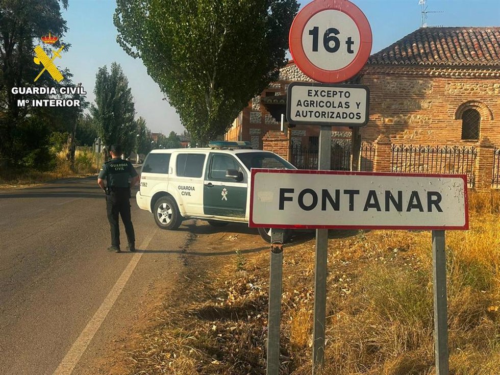 Efectivos de la Guardia Civil en Fontanar.
