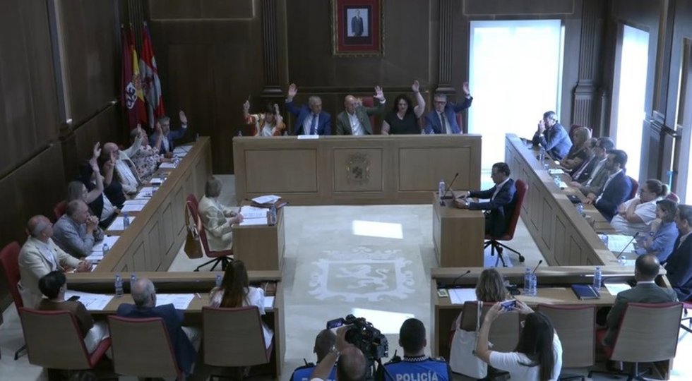 El Pleno del Ayuntamiento de León ha aprobado este viernes el Presupuesto General para el ejercicio 2026.