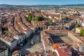 Gobierno de Vitoria aprueba el proyecto de ordenanza que podrá convertir mil locales en viviendas en planta baja