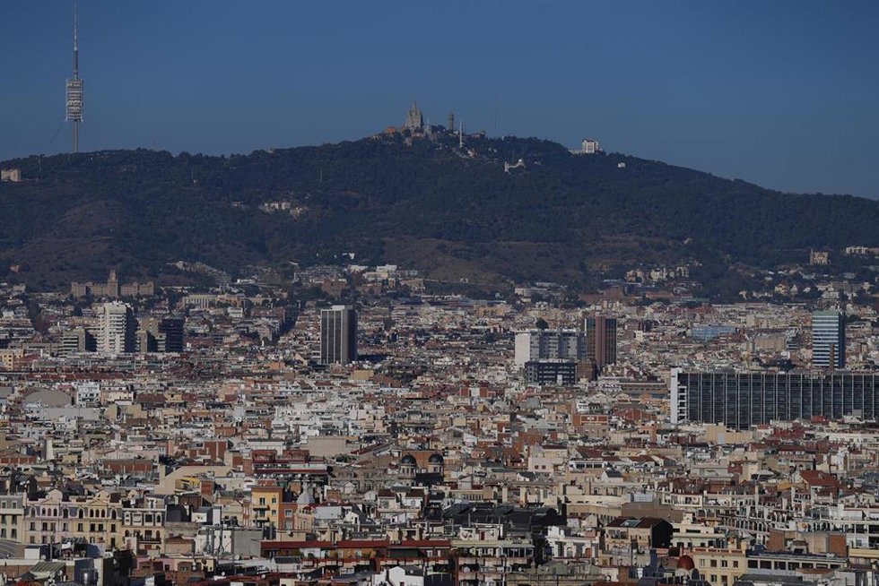 Archivo - Vistas de la ciudad de Barcelona desde el mirador de la Fundación Joan Miró