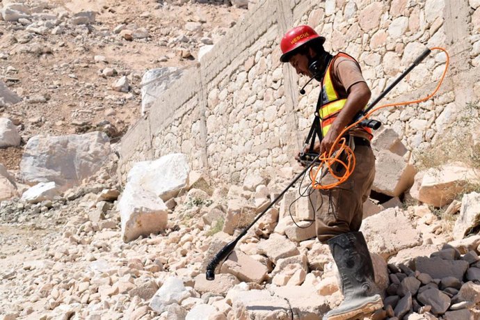 Archivo - Imagen de archivo de tareas de rescate de mineros en Pakistán