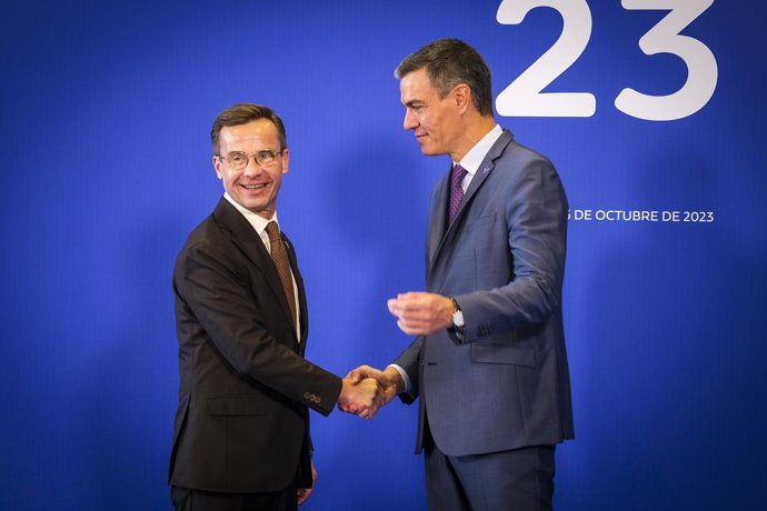 Archivo - Arquivo - 6 de outubro de 2023, Granada, Andaluzia, Espanha: Ulf Kristersson com Pedro Sánchez. Os diversos chefes de Estado europeus se reuniram em uma cúpula informal da Comunidade Econômica Europeia.