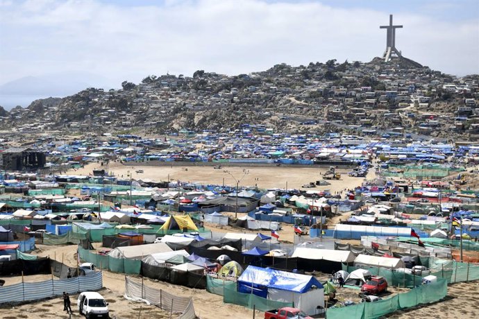 Fotografías temáticas del primer dia de la Pampilla de Coquimbo, la más grande de Chile. Después de cuatro años, suspendido por pandemia, se realiza nuevamente este evento. 16/09/2023 Alejandro Pizarro Ubilla/AtonChile