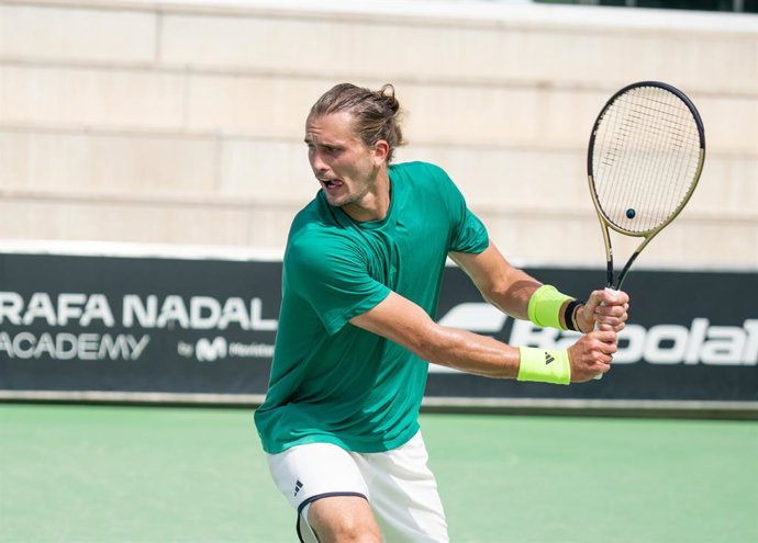 Alexander Zverev durante su 'stage' en la Rafa Nadal Academy