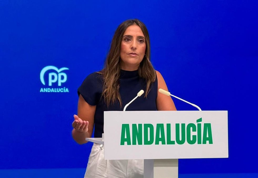 La vicesecretaria de Salud e Igualdad del PP-A, Beatriz Jurado, este viernes en Sevilla