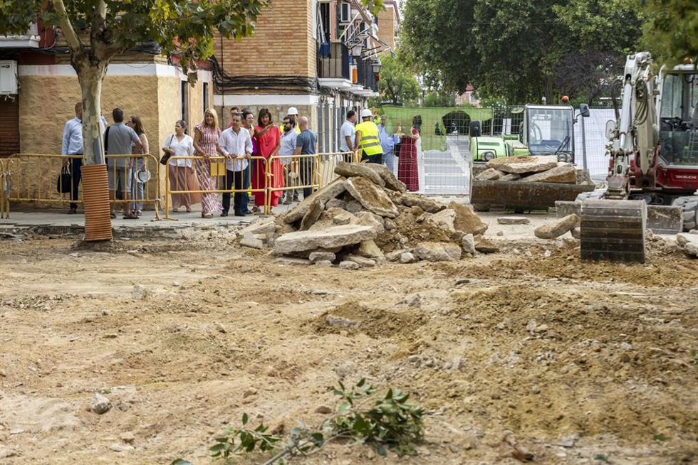 Visita a las obras de la calle Arquitecto Francisco Sedano Arce de Huelva.