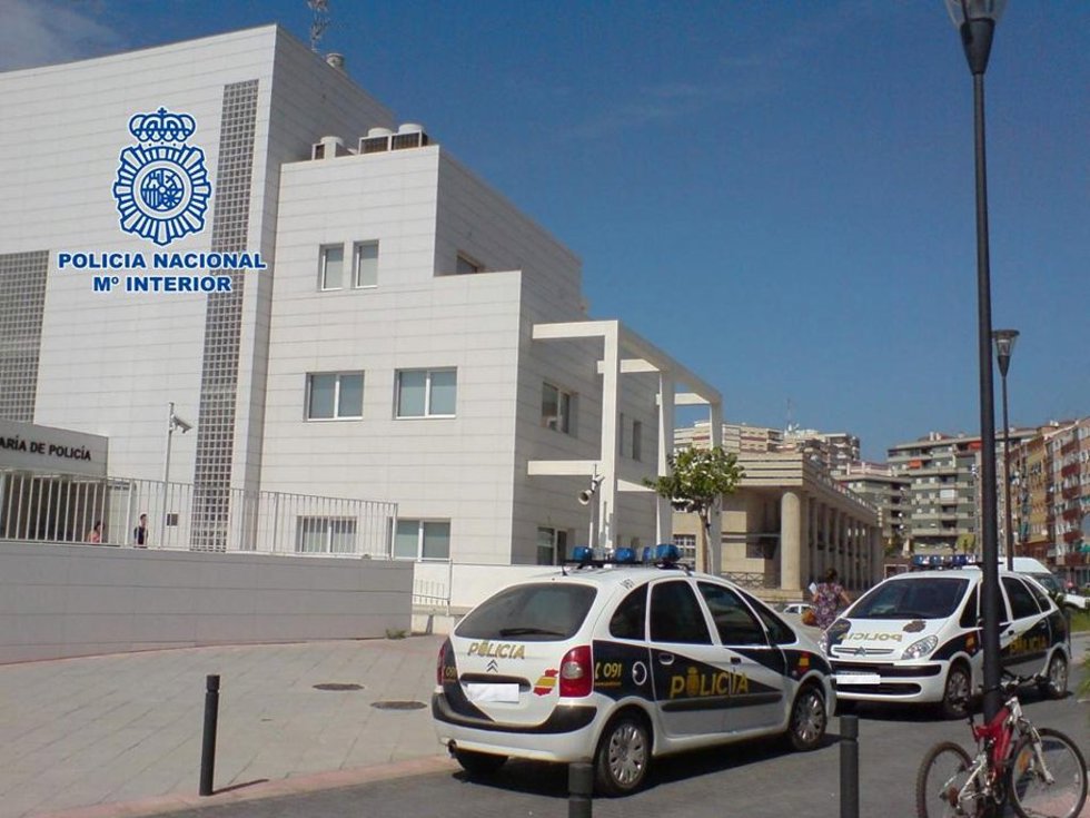 Archivo - Imagen de la comisaría de la Policía Nacional en Motril. Archivo.