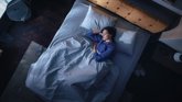 Foto: "Dormir bien no es tiempo perdido": cómo proteger tu sueño en vacaciones a pesar del calor