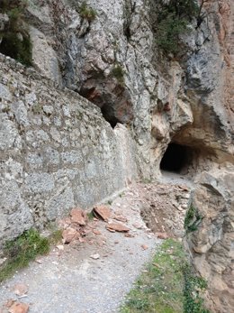 Archivo - Imagen de archivo de un desprendimiento de piedras  en la Ruta del Cares.