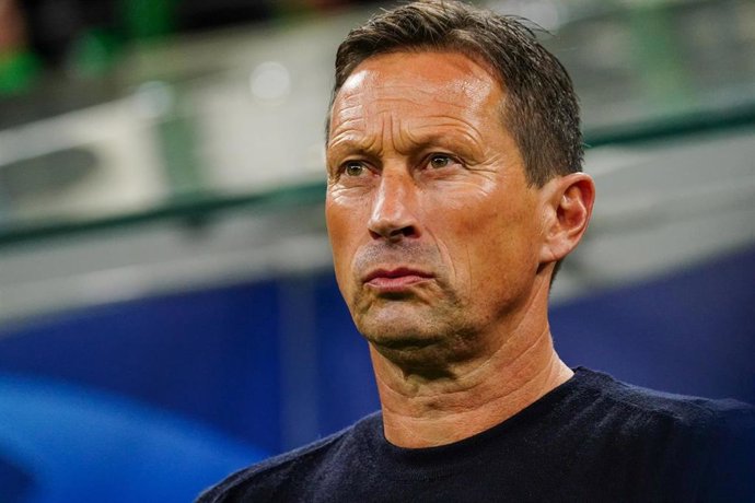 Archivo - El exentrenador del Benfica Roger Schmidt durante un partido de cuartos de final de la Liga de Campeones frente al Inter de Milán italiano.