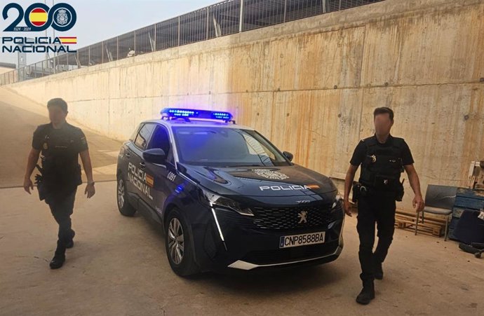 Agentes de la Policía Nacional.