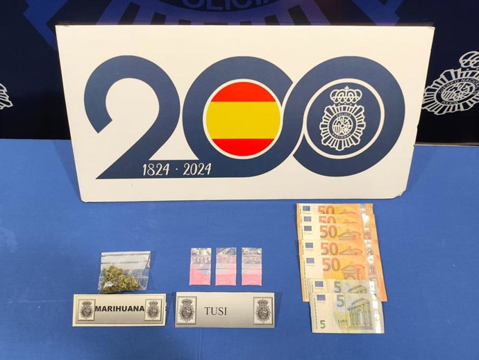 Sustancias y dinero intervenidos en Valladolid.