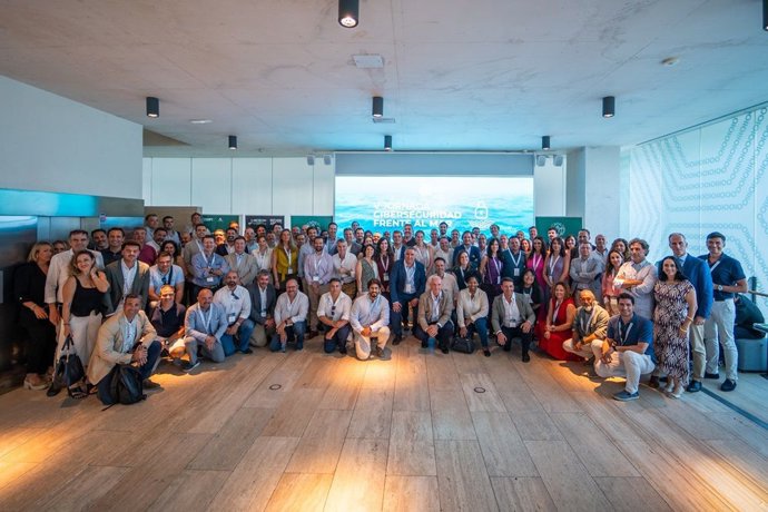 Foto de familia V Jornada Ciberseguridad Frente al Mar