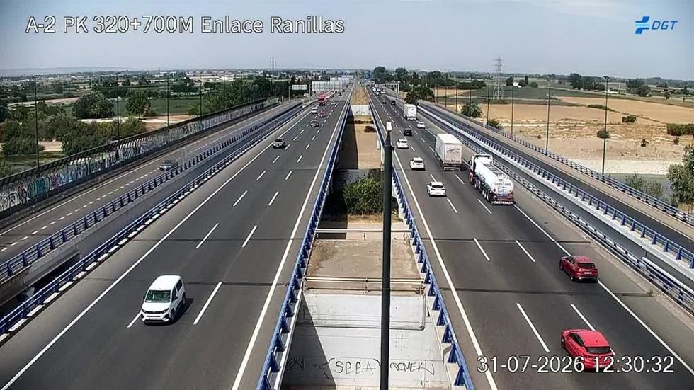 Imagen de la A-2 a su paso por Zaragoza este viernes.