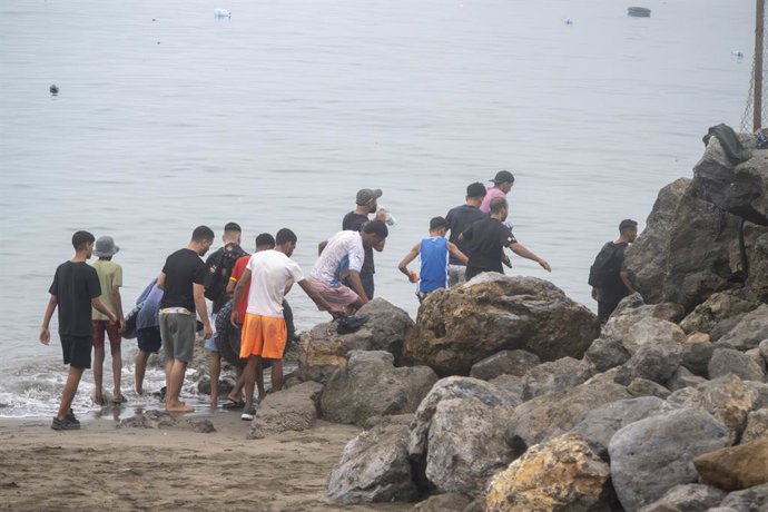 Inteiror xifra en uns 25.000 els immigrants que han retornat des de Ceuta al Marroc al mig dia de hui. 31 de juliol del 2026.