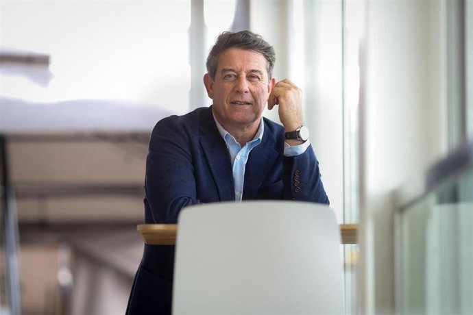 Archivo - El secretario general del PSdeG y portavoz del Grupo Socialista en el Parlamento de Galicia, José Ramón Gómez Besteiro, posa para Europa Press, a 7 de mayo de 2026, en Lugo, Galicia (España). 
