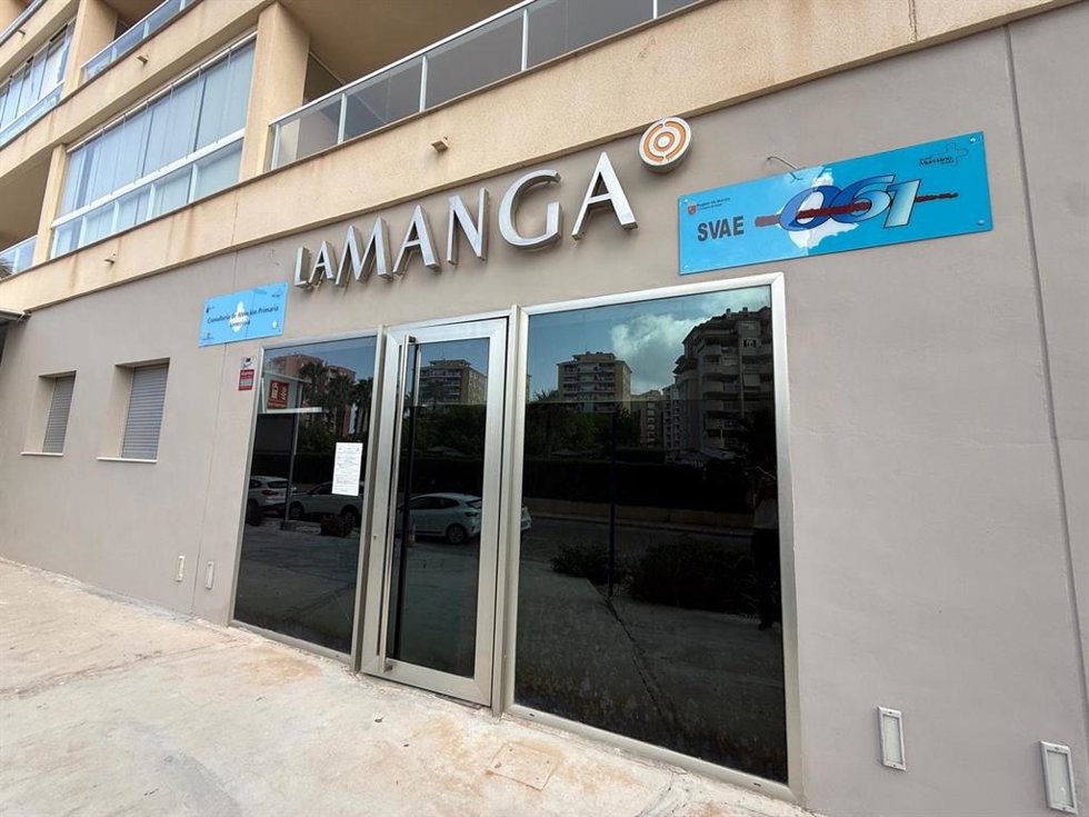 La zona norte de La Manga mantendrá consultas de tarde y un servicio de urgencias 24 horas hasta septiembre
