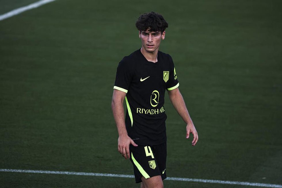Rodrigo Mendoza, durante un partido.