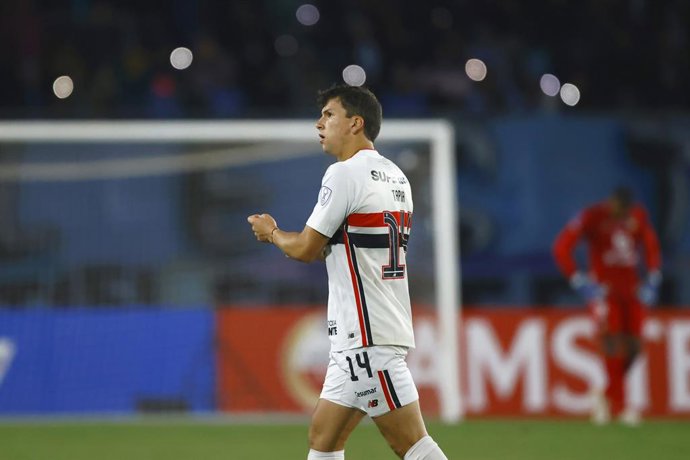 Archivo - Chile.- Sao Paulo tendría una decisión tomada ante interés de Udinese en Gonzalo Tapia