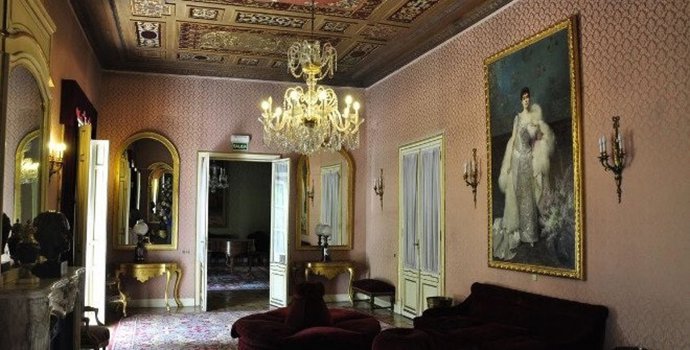 Una de las salas del Palacio Bauer.