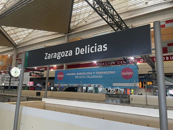 Archivo - Panel información Zaragoza Delicias.