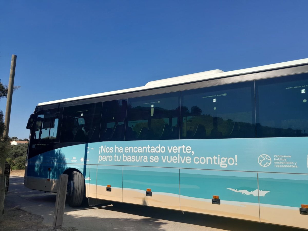 La campaña  Tu basura vuelve contigo  apela a la responsabilidad ciudadana