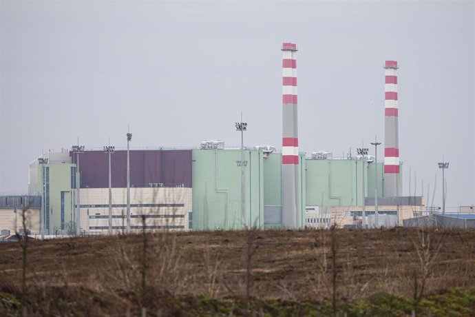 Archivo - Planta nuclear de Paks, en Hungría 