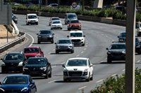 Hidratarse bien y descansar cada dos horas, entre las recomendaciones para afrontar viajes largos por carretera