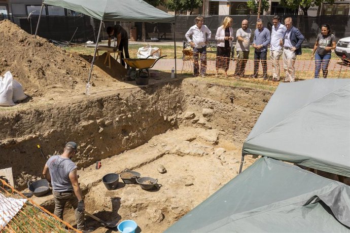 Los trabajos localizan un gran edificio de época turdetana, una antigua calle y materiales que permiten fechar su última fase en el siglo V a.C.