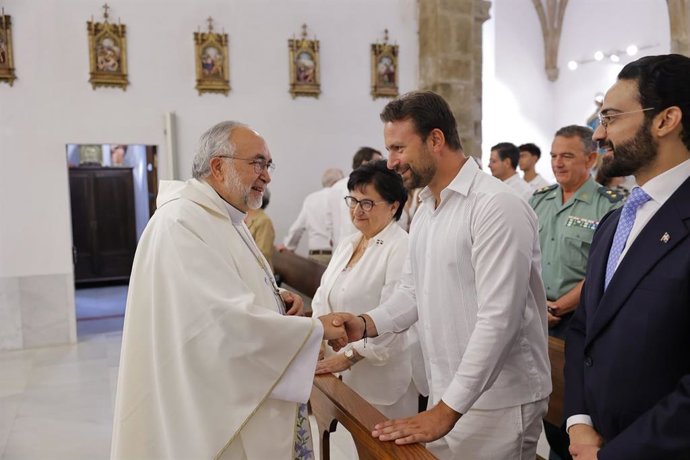 El Presidente del Partido Popular de Asturias, Álvaro Queipo, durante su participación en el Día del Emigrante de Allande.