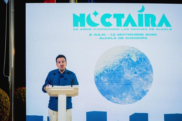 El delegado de Turismo y Cultura de Alcalá de Guadaíra, Christopher Rivas, presentando la décima edición de Noctaíra