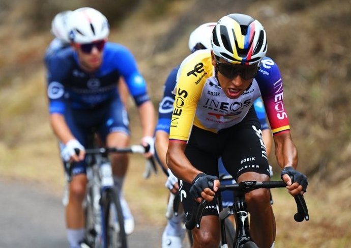 Archivo - El ciclista colombiano Egan Bernal ha ganado la etapa en Mos recortada por las nuevas protestas propalestinas.