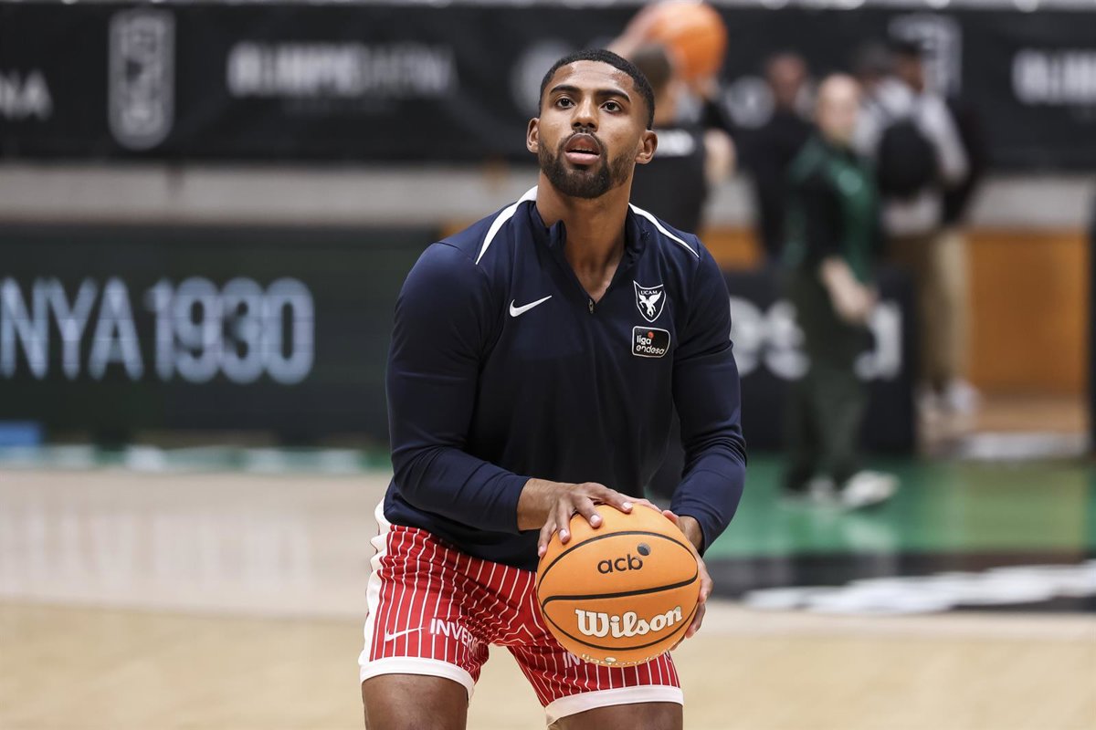 El UCAM Murcia niega haber concedido la carta de libertad a DeJulius para fichar por el Besiktas