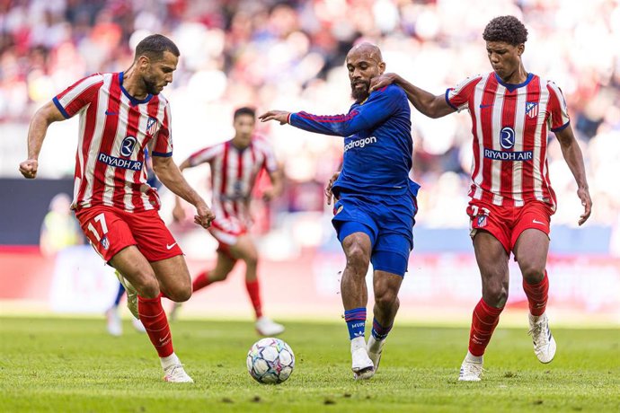 August 1, 2026, Stockholm, Sweden: 260801 Dávid Hancko and Domínguez of Atletico de Madrid against Bryan Mbeumo of Manchester United during the Friendly match between Manchester United and Atletico Madrid on August 1, 2026 in Stockholm. .Photo: Caisa Rasm