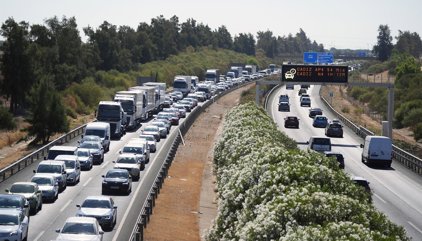 La Junta de Andalucía pide una reunión "urgente" al Ministerio para buscar solución al "atasco permanente" de la AP-4