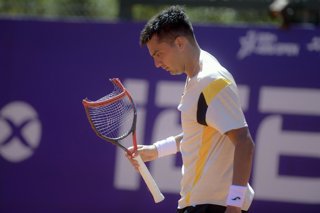 Archivo - Chile.- Tomás Barrios profundizó su crisis y ahora cayó ante el 556 en su debut en Zug