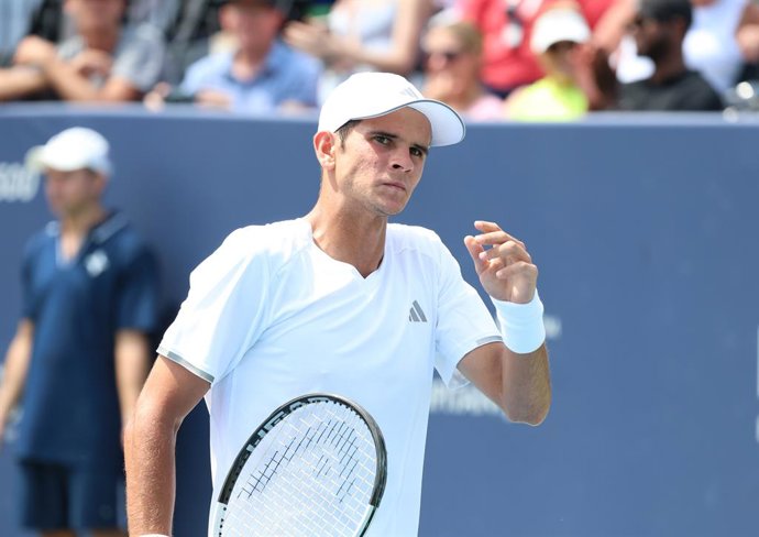 28 de julho de 2026, Washington, Illinois, EUA: RAFAEL JODAR, da Espanha, durante a partida contra A. FILS, da França, na primeira rodada do Mubadala Washington DC, EUA. Jodar venceu por 7:6 (7-5), 6:3.