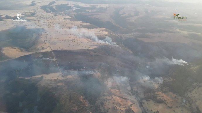 Incendio forestal en Puebla de Don Rodrigo.