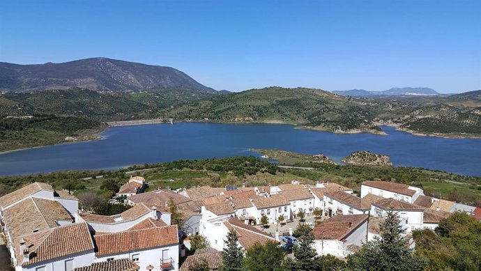 Archivo - Vista del embalse de Zahara-El Gastor.